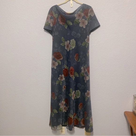 Talbot Sheer Lined Floral Short Sleeve Midi Dress - Picture 1 of 9